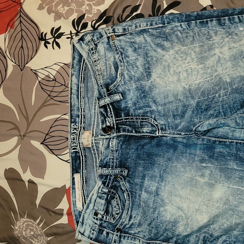 Decree crop jeans,size 7